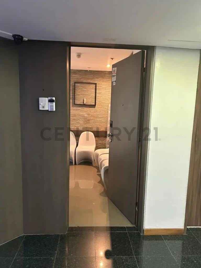 Local Comercial En Alquiler En Ccct De Chuao - 4