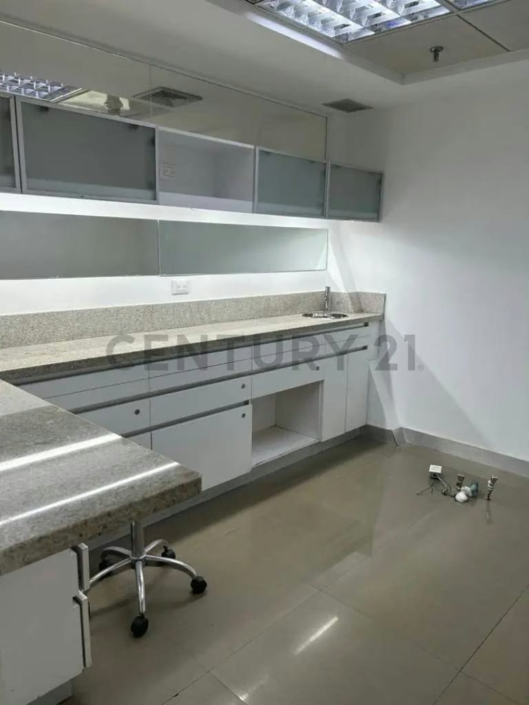 Local Comercial En Alquiler En Ccct De Chuao - 5