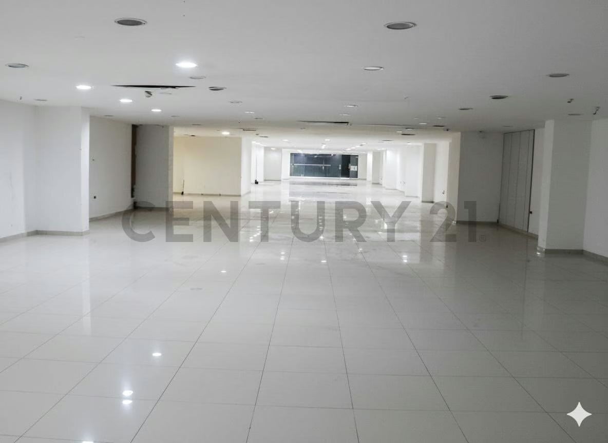 Venta de local comercial , Av Sur 4 , Av Lecuna , Caracas - 2