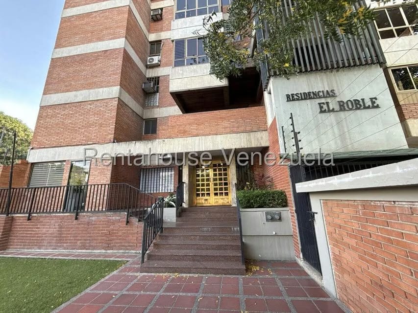 Apartamento (1 Nivel) en Alquiler en Parroquia Santa Rosa, Lara - 2