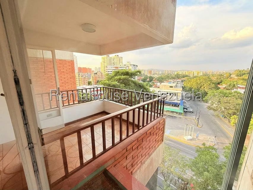 Apartamento (1 Nivel) en Alquiler en Parroquia Santa Rosa, Lara - 12