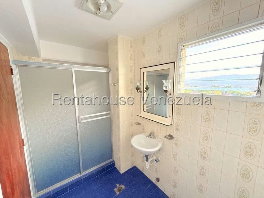 Apartamento (1 Nivel) en Alquiler en Parroquia Santa Rosa, Lara - 20
