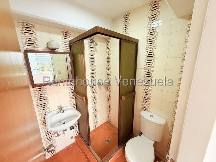 Apartamento (1 Nivel) en Alquiler en Parroquia Santa Rosa, Lara - 28