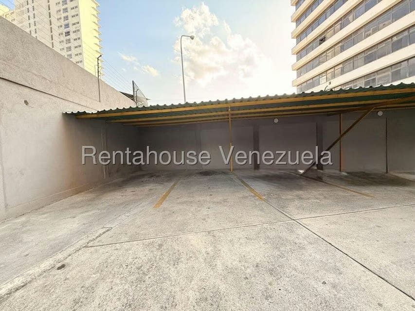 Apartamento (1 Nivel) en Alquiler en Parroquia Santa Rosa, Lara - 40