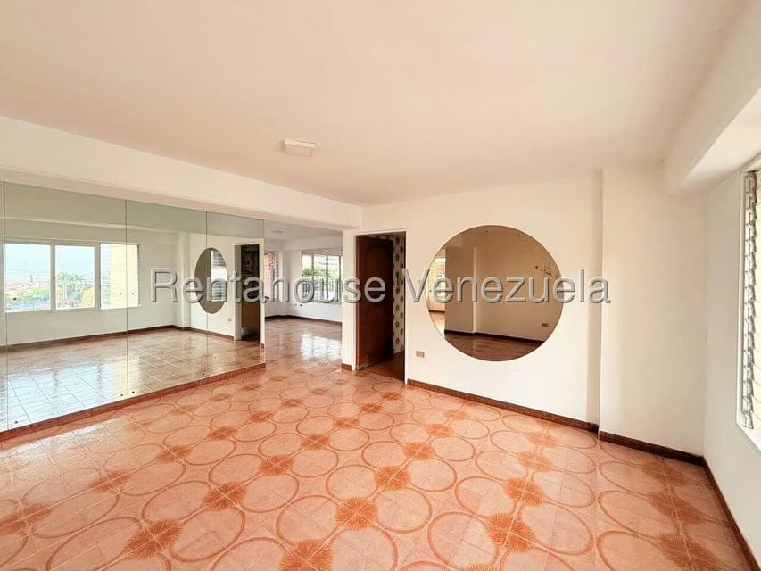 Apartamento (1 Nivel) en Alquiler en Parroquia Santa Rosa, Lara - 7