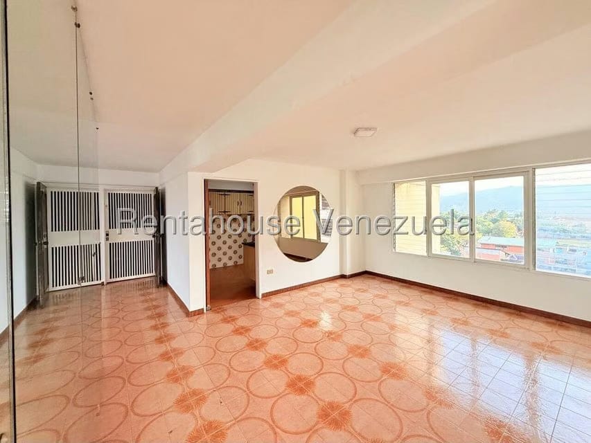 Apartamento (1 Nivel) en Alquiler en Parroquia Santa Rosa, Lara - 8
