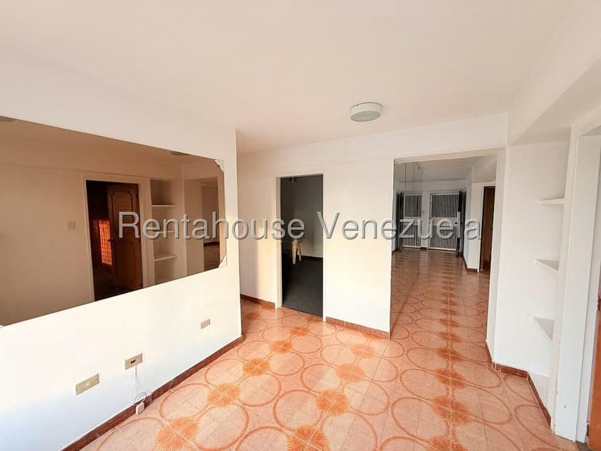 Apartamento (1 Nivel) en Alquiler en Parroquia Santa Rosa, Lara - 10