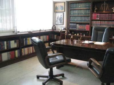 Venta de oficina amoblada en la avenida Universidad,Caracas - 4