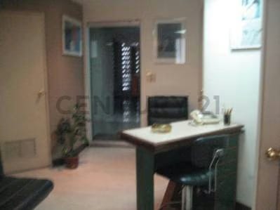 Venta de oficina amoblada en la avenida Universidad,Caracas - 5