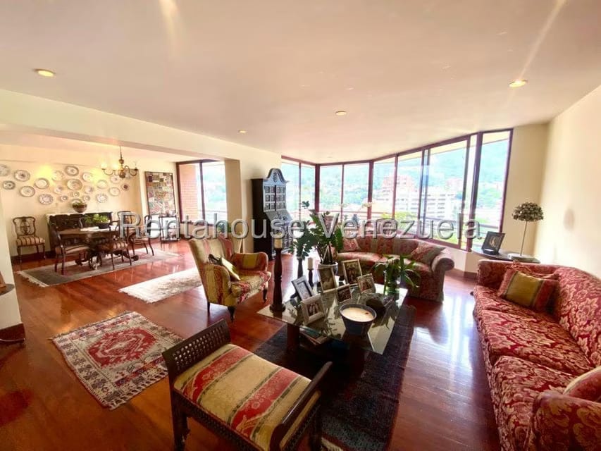 Apartamento (1 Nivel) en Venta en La Florida, Distrito Metropolitano - 4