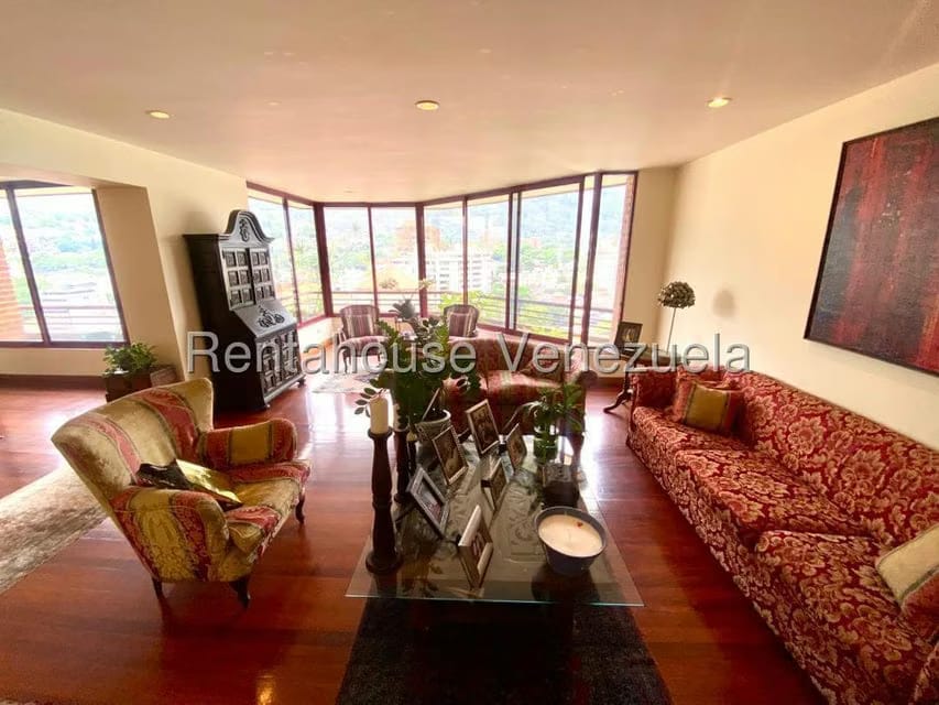 Apartamento (1 Nivel) en Venta en La Florida, Distrito Metropolitano - 5