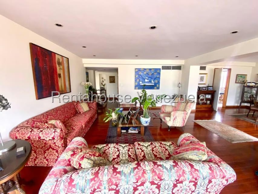 Apartamento (1 Nivel) en Venta en La Florida, Distrito Metropolitano - 6