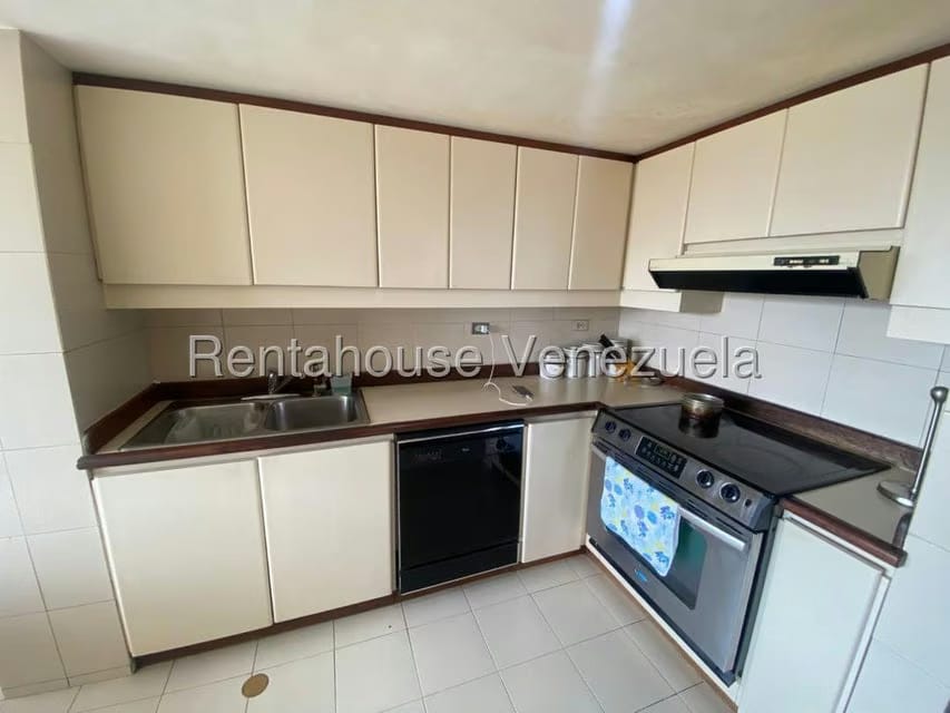 Apartamento (1 Nivel) en Venta en La Florida, Distrito Metropolitano - 9