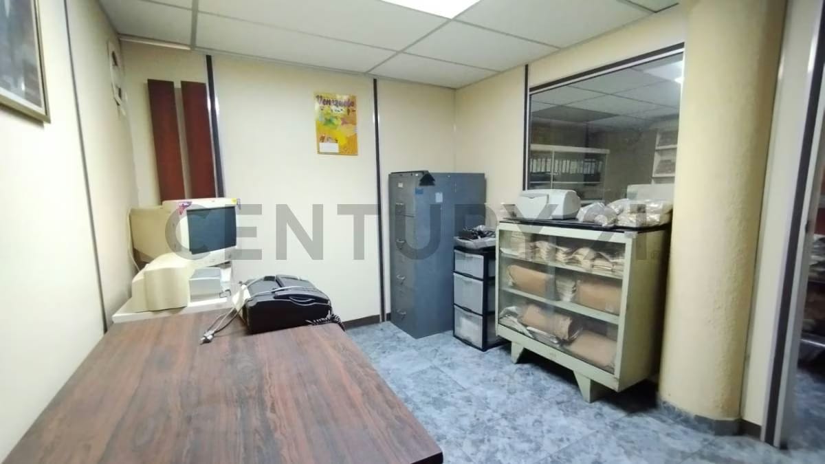 MUN. LIBERTADOR, Edificio Comercial en Venta, Prroquia Santa Rosalia CARACAS - 13