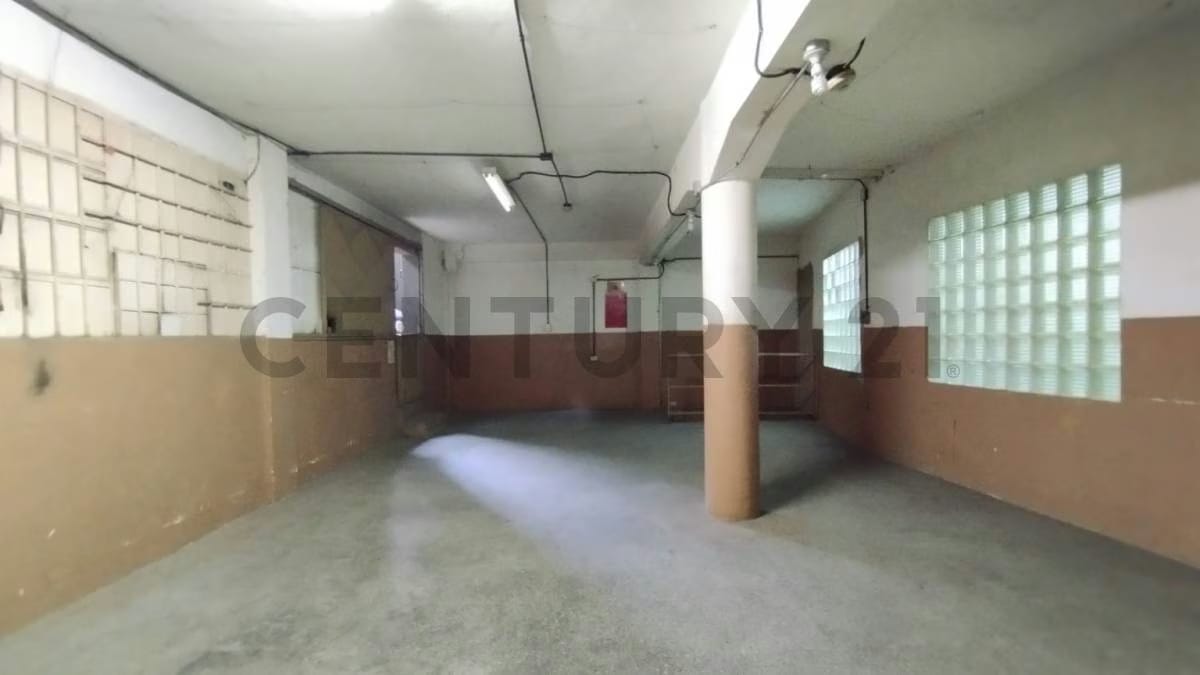 MUN. LIBERTADOR, Edificio Comercial en Venta, Prroquia Santa Rosalia CARACAS - 14