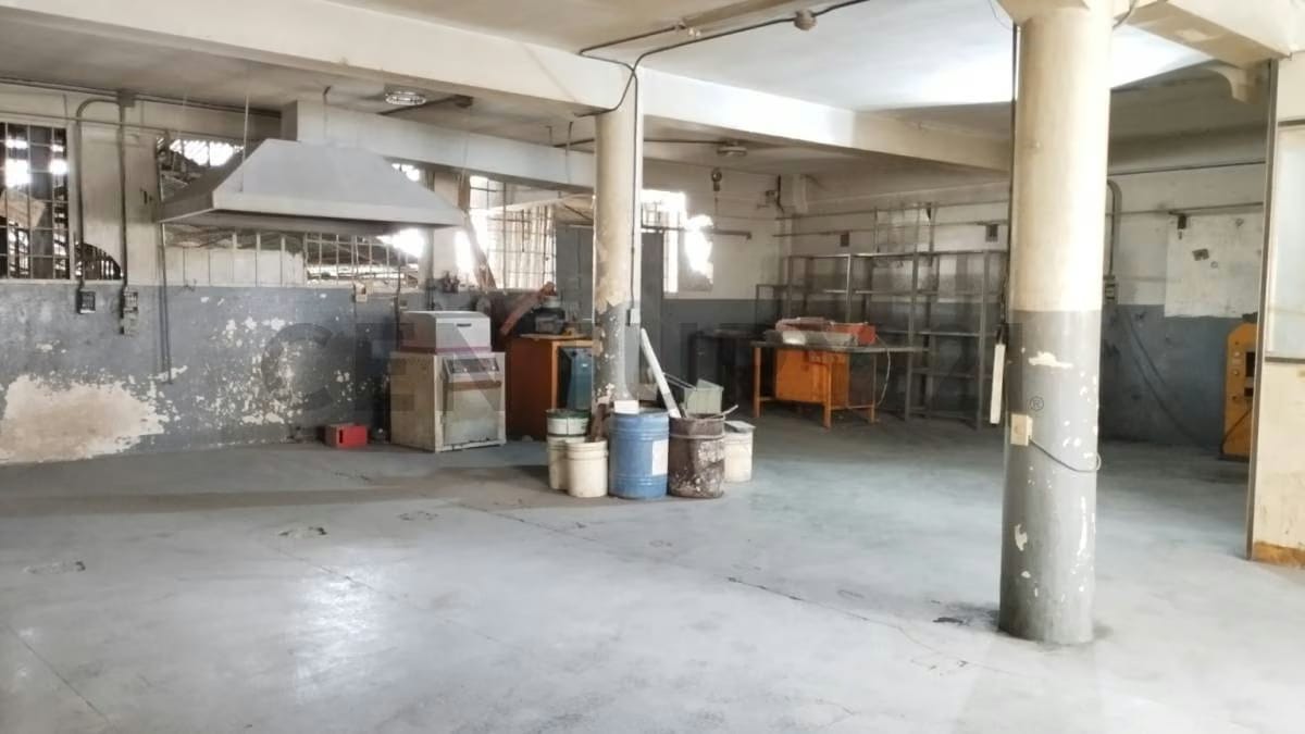 MUN. LIBERTADOR, Edificio Comercial en Venta, Prroquia Santa Rosalia CARACAS - 17