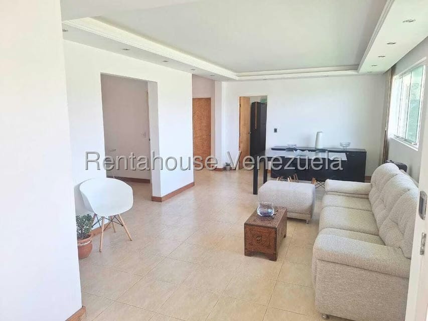 Casa (Multipes Niveles) en Venta en Lomas del Halcon, Distrito Metropolitano - 3