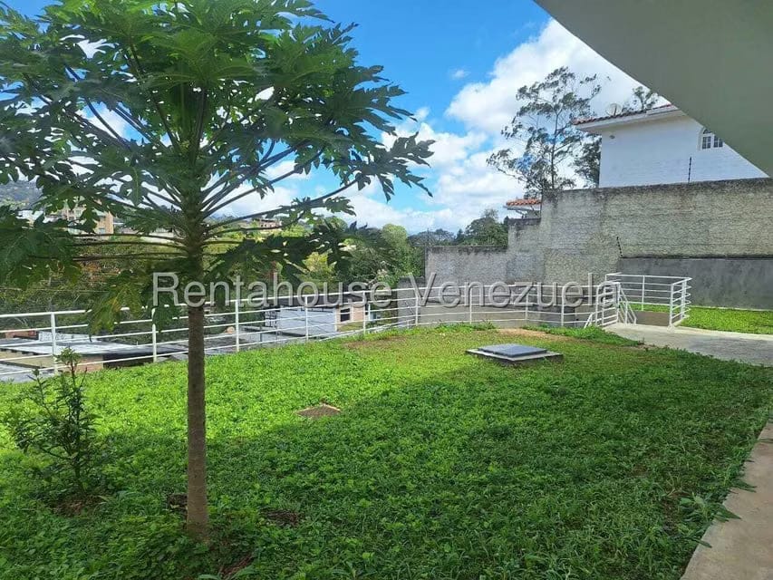 Casa (Multipes Niveles) en Venta en Lomas del Halcon, Distrito Metropolitano - 22