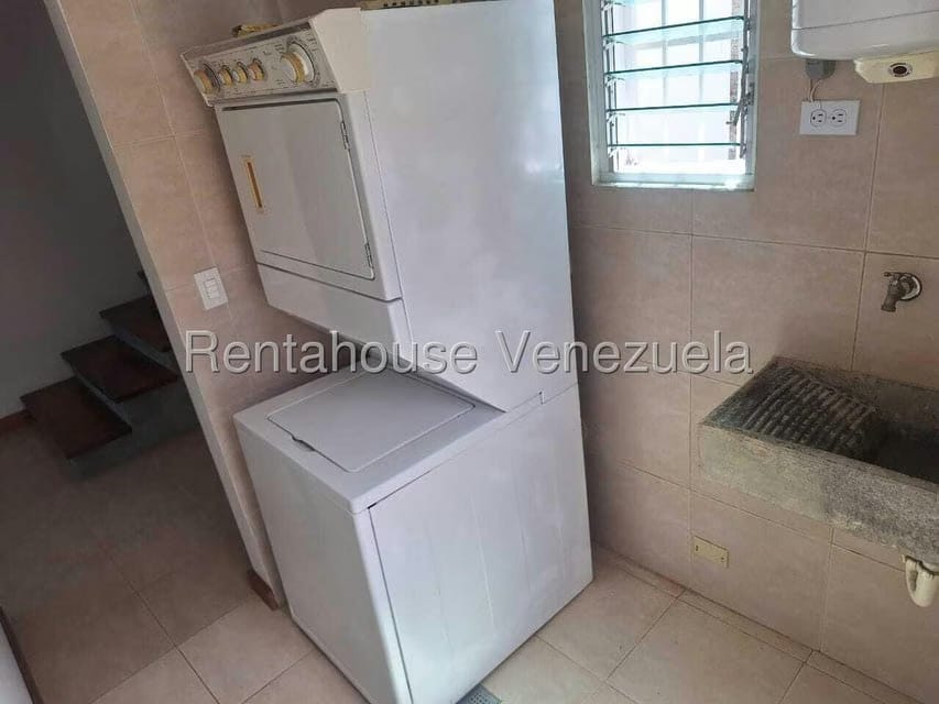 Casa (Multipes Niveles) en Venta en Lomas del Halcon, Distrito Metropolitano - 8
