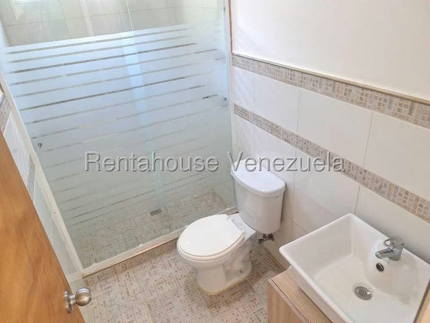 Casa (Multipes Niveles) en Venta en Lomas del Halcon, Distrito Metropolitano - 10