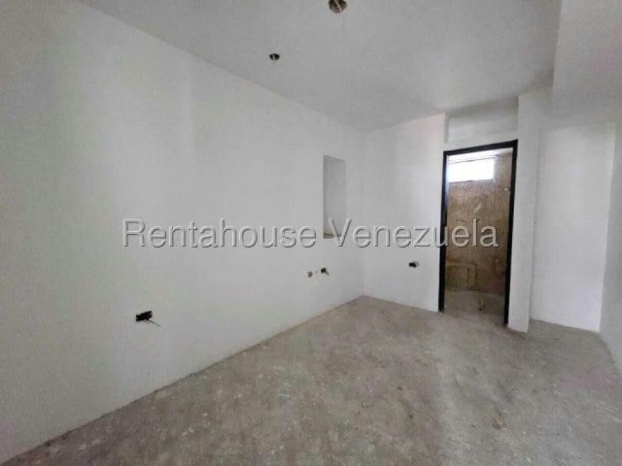 Apartamento en Venta en Las Delicias Maracay - 14