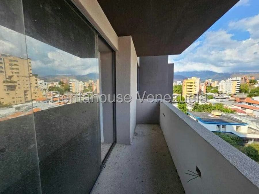 Apartamento en Venta en Las Delicias Maracay - 6