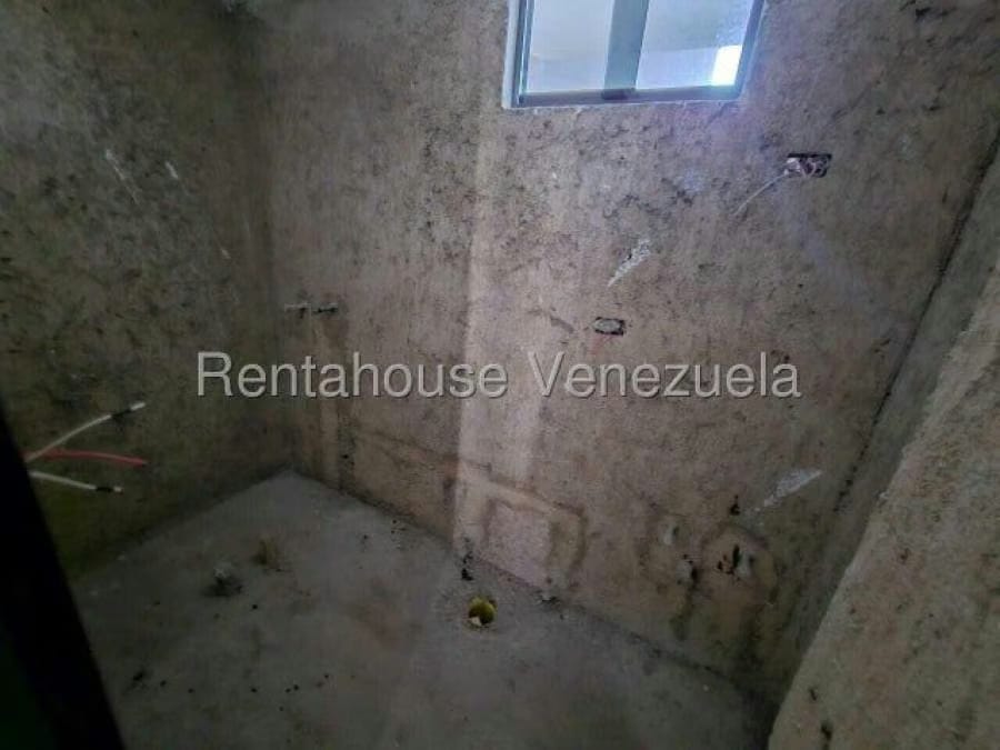 Apartamento en Venta en Las Delicias Maracay - 8