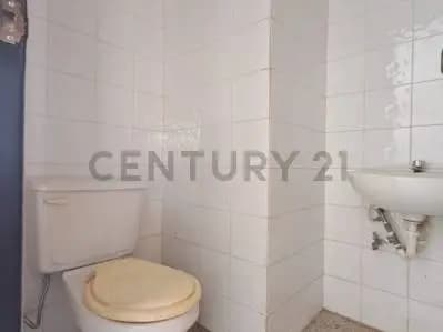 LOCAL COMERCIAL EN LA AV PORTUGUESA DE ANACO - 4