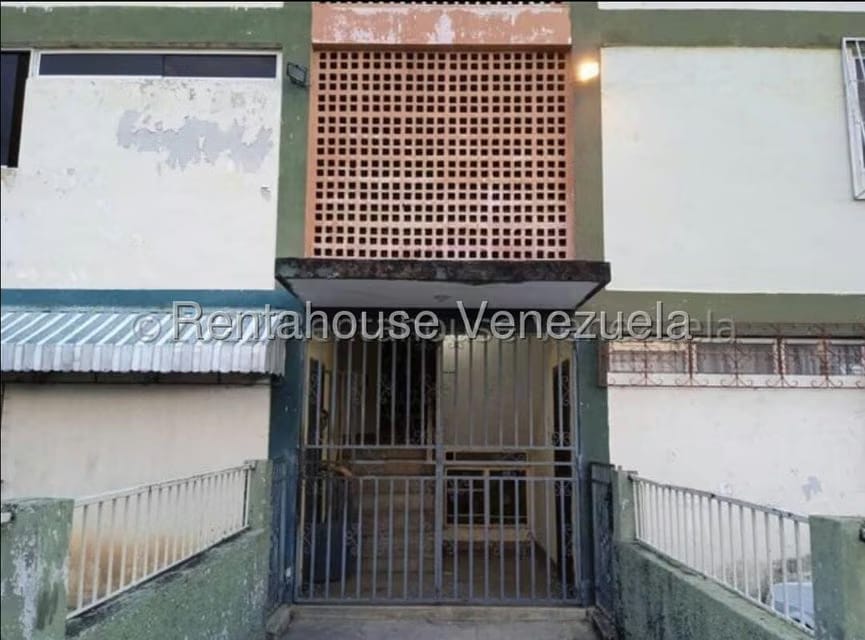 Apartamento (1 Nivel) en Venta en Michelena, Carabobo - 2