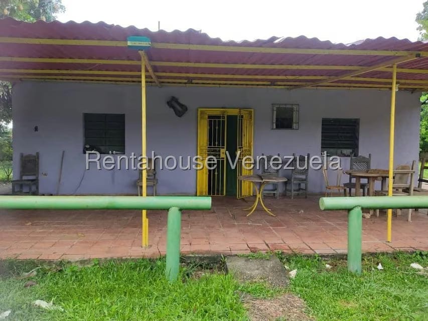 Terreno (Finca) en Venta en Santa Lucia, Miranda - 9