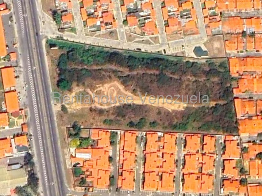 Terreno (Comercial) en Venta en Ave Intercomunal, Lara - 16