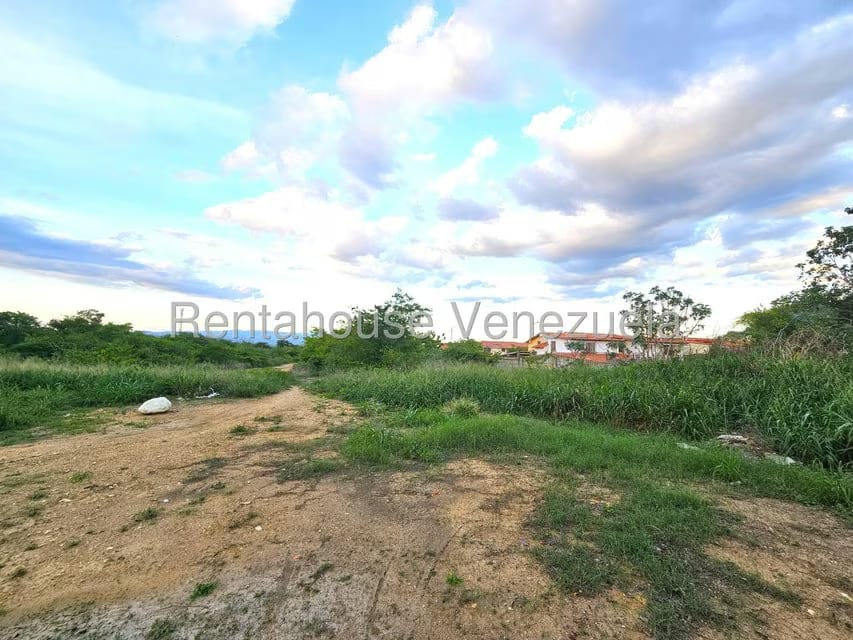 Terreno (Comercial) en Venta en Ave Intercomunal, Lara - 5