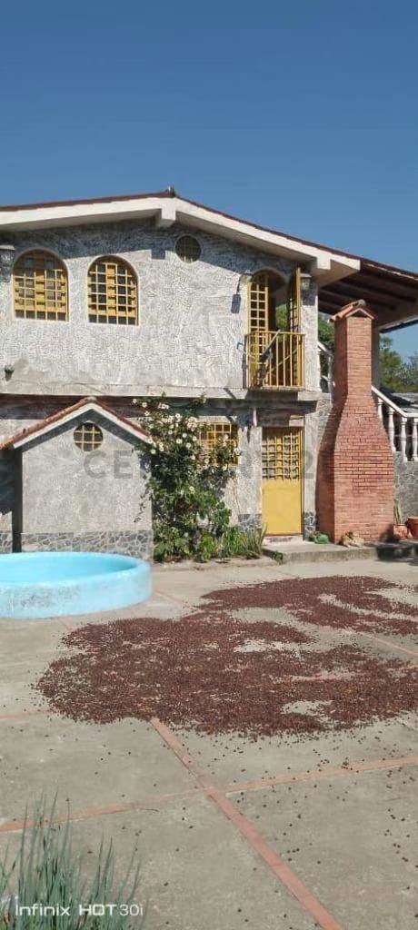 Casa bifamiliar Bocono estado Trujillo, con Local comercial