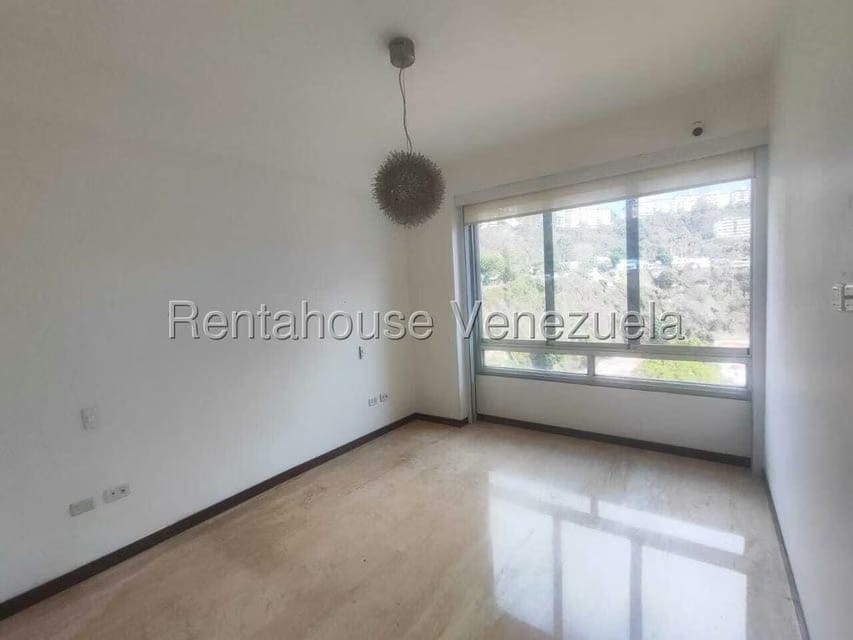 Apartamento (1 Nivel) en Alquiler en Las Mesetas de Santa Rosa de Lima, Distrito Metropolitano - 13