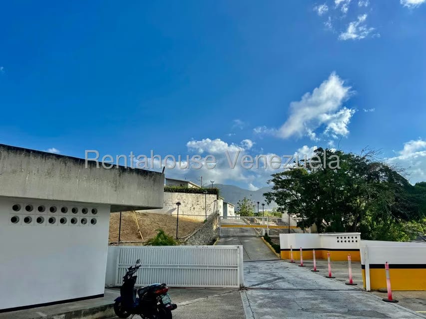 Apartamento (1 Nivel) en Venta en Playa Grande, Vargas - 2