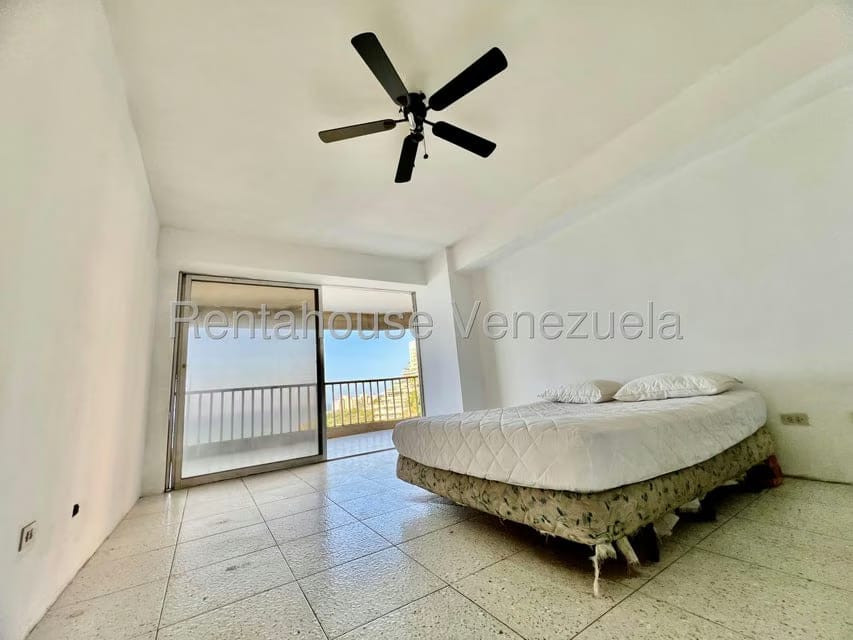 Apartamento (1 Nivel) en Venta en Playa Grande, Vargas - 15