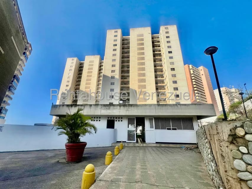 Apartamento (1 Nivel) en Venta en Playa Grande, Vargas - 3