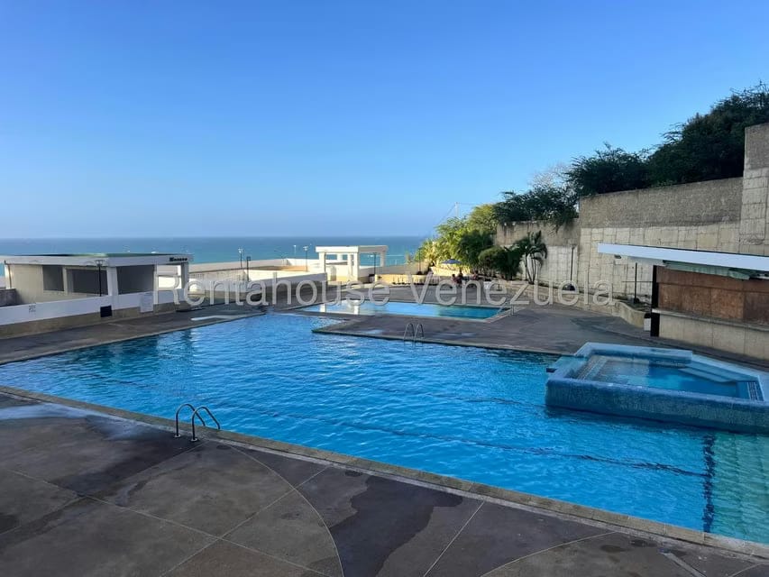 Apartamento (1 Nivel) en Venta en Playa Grande, Vargas - 29