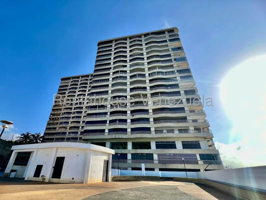 Apartamento (1 Nivel) en Venta en Playa Grande, Vargas - 31