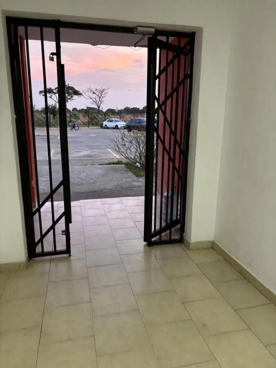 Casa en Venta en Paraparal Los Guayos - 2