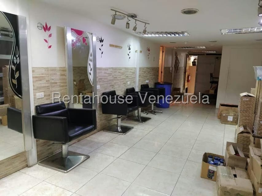 Comercial (Local Comercial) en Alquiler en Parroquia Catedral, Distrito Metropolitano - 15