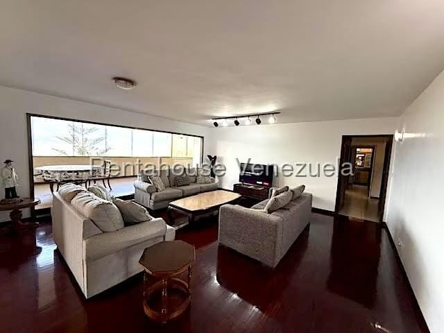 Apartamento (1 Nivel) en Venta en Los Naranjos del Cafetal, Distrito Metropolitano - 5