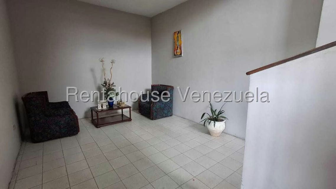 Apartamento (1 Nivel) en Alquiler en Centro, Zulia - 3