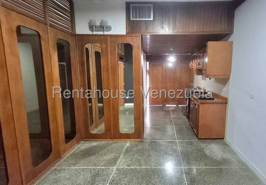 Apartamento (1 Nivel) en Alquiler en Centro, Zulia - 5