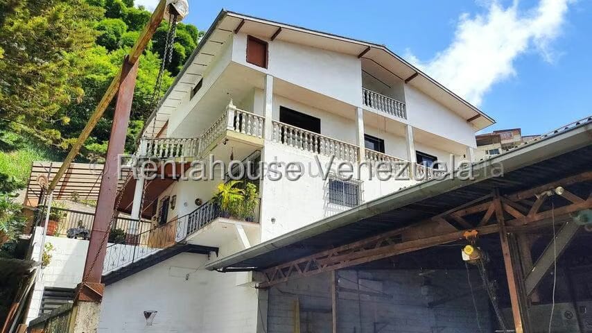 Casa (Multipes Niveles) en Venta en Hacienda Las Marias, Distrito Metropolitano