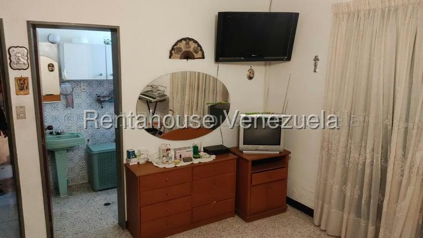 Casa (Multipes Niveles) en Venta en Hacienda Las Marias, Distrito Metropolitano - 28