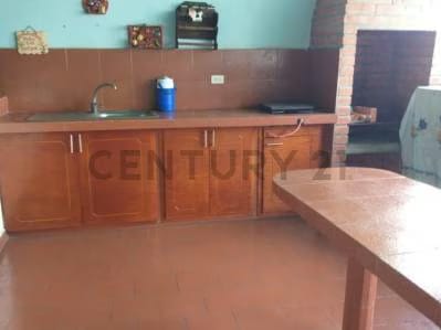 A precio de Oportunidad Casa de 2 plantas en Sector la Honda Tocuyito - 2