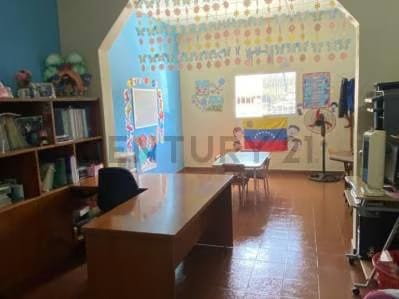 A precio de Oportunidad Casa de 2 plantas en Sector la Honda Tocuyito - 4