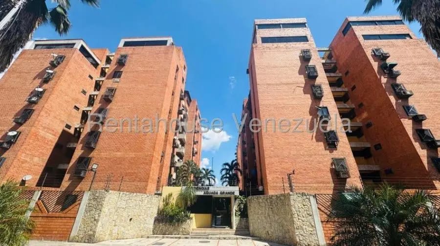 Apartamento en Alquiler en Madre Maria de San José Maracay - 5