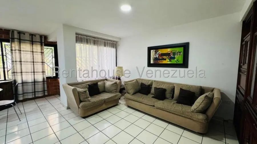 Apartamento en Alquiler en Madre Maria de San José Maracay - 6